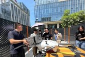 《快递大师》游戏中的无人机送货功能有哪些特点？使用无人机送快递会遇到哪些常见问题？