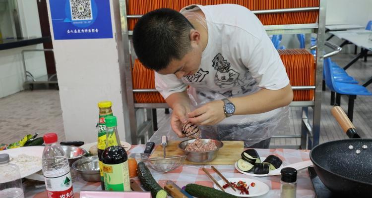 《热闹江湖，挑战王者——以爆炒江湖厨神大赛为例》（成为江湖一哥）  第3张
